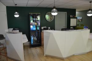 Hotels The Originals City, Hotel Amys, Tarbes Sud (Inter-Hotel) : photos des chambres