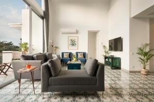 El Reino 2&3BHK Apartments, 5 Mins to Casino & 10 Mins to Candolim, with Pool & Kitchen, Wifi, Security