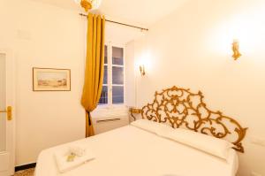 JOIVY Ideal Flat near Aquarium