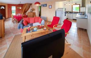 Maisons de vacances Stunning home in Plourivo with 3 Bedrooms : photos des chambres