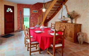 Maisons de vacances Stunning home in Plourivo with 3 Bedrooms : photos des chambres