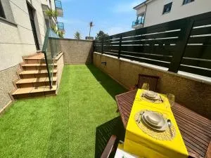 Apartamento con terraza y acceso a la playa - Сан-Мартин-де-Арриба