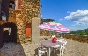 Maisons de vacances Awesome home in Pietra di Verde with 3 Bedrooms : photos des chambres