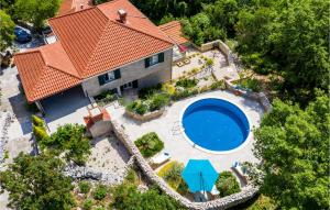 Amazing Home In Gromaca With 4 Bedrooms, Wifi And Outdoor Swimming Pool 