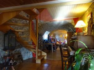 Maison de charme à Saoû, avec beau jardin au calme