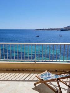 Studio a Ajaccio a 100 m de la plage avec vue sur la mer terrasse amenagee et wifi