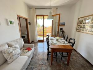 FREE PARKING Comfortable Apartment in the Historic Village of Suvereto with garden