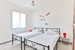 Maisons de vacances Belle maison pour 6 proche centre de Beauvoir mer : photos des chambres