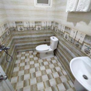 Phòng giường đôi lớn (Large Double Room)