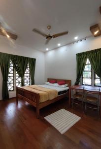 Moon Homestay