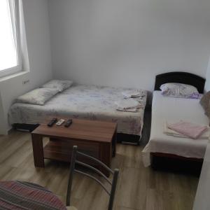 Apartment - Ground Floor room in Apartment Pèrutović