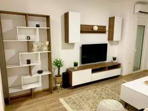 Sunshine & Cozy Apartment - 东吉托伊