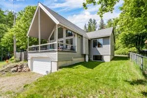 Garfield Bay View Home - Sagle