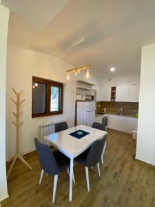 turisticki apartmani “Kraljeva stolica”