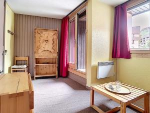 Studio classique Départ et retour skis aux pieds Balcon est - FR-1-344-1130