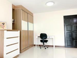 Charming Resident near BTS Ekkamai Station