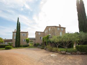 Maisons de vacances Apartment in Provence castle with pool and air conditioning : photos des chambres