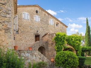 Maisons de vacances Apartment in Provence castle with pool and air conditioning : photos des chambres