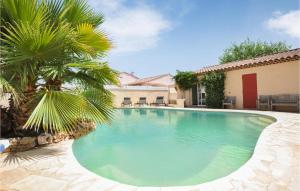 Maisons de vacances Nice home in Le Muy with Outdoor swimming pool, WiFi and 4 Bedrooms : photos des chambres