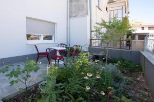 Sunny attic apartment with balcony & Modern city apartment with outdoor area, no balcony