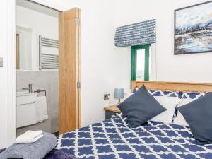 Pogles Wood Cottage