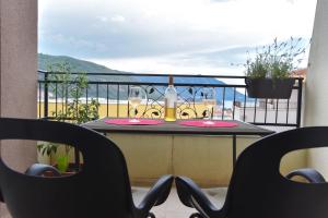 Full of light, relaxing, calming apartment in BD - 3hvězdičkové hotely ve městě Budva