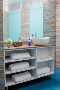 Breeze 2BHK By Wabi Sabi Stays Mall Road 5 Mins Walk