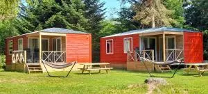 Chalet et mobil homes dans la montagne au Camping les Sapins - Prades