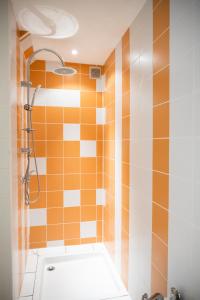 Appartements ColorZen - Confortable Lumineux Netflix - Appart Pezenas Centre : photos des chambres