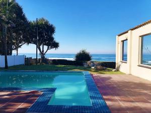 Southern Comfort - On the Pool