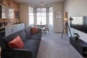 Skipper's Rest room in North Marine House