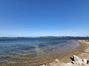 Petite maison de vacances au bord de leau
