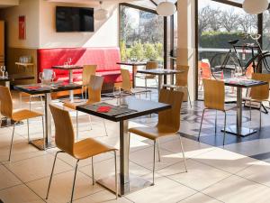 Hotels ibis Saintes : photos des chambres