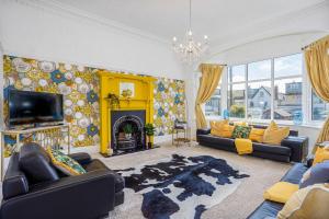 Empress Hall Blackpool by Charles Alexander Short Stay - Sleeps 20