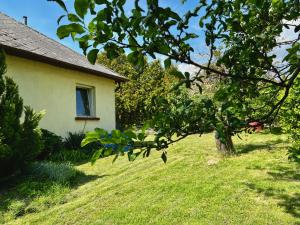 Csodakertes kisház Balatonfűzfőn