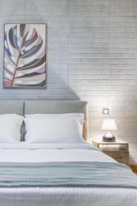 Monastiraki Stylish Loft W Acropolis ViewBathtub