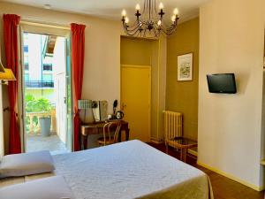 Hotels Hotel Laperouse : photos des chambres