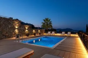 VILLA MARIANI renovated May 2022 ,private pool, sea views , Lindos 10 mins,Beach 3 mins - Kalathos