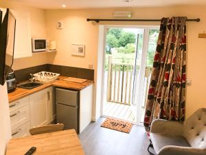 Deers Leap, A modern new personal double bedroom holiday let in The Forest Of Dean