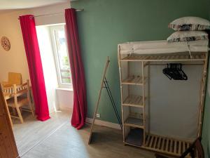 Appartements Studio tout equipe centre ville Dol de Bretagne : photos des chambres