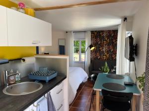 Maisons de vacances Gite cosy sur jardin : photos des chambres