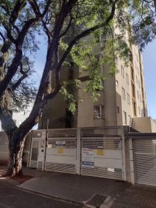 kitnet 06 top! com estacionamento.