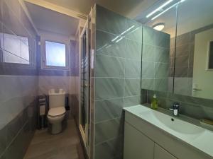 Port FREJUS T2 58m2 climatise avec terrasse, parki