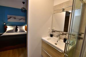 Appartements Le 46 - T2 renove, confortable proche centre-ville : photos des chambres