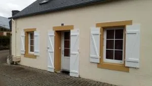 petite maison chaleureuse - Hanvec