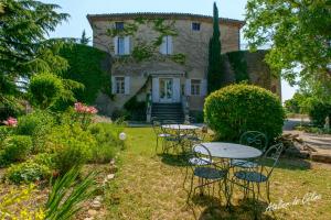 Peaceful retreat in Drome Provencale Castel