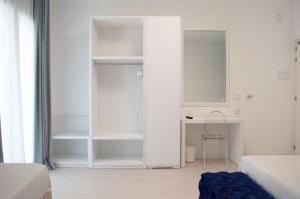 Elegance Triple Room Dependance  room in Hotel Cerere