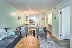 Half-Mi to Beach Hilton Head Condo with Pool Access