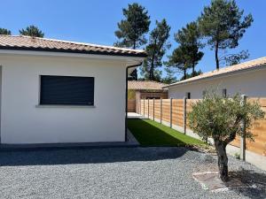 Villas MAISON moderne avec piscine chauffee : photos des chambres