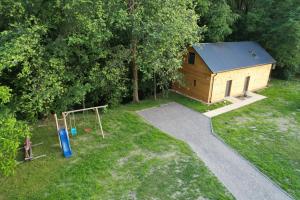Apartament deluxe z jacuzzi w drzewach